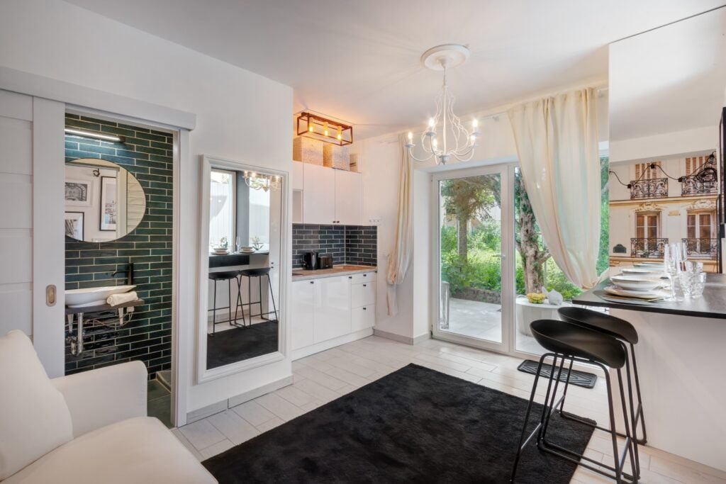 Kitchen and dining area with modern amenities